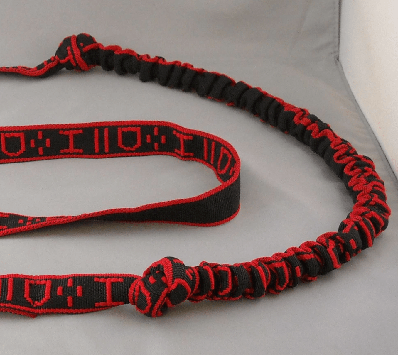 Lead With Bungee (Howling Dog Alaska) - SnowPaw Store - Howling Dog Alaska - Dog Collars, Leads, Belts